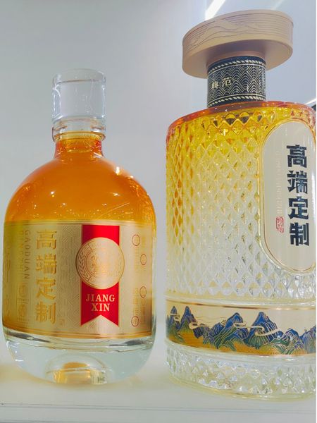 晶白瓶